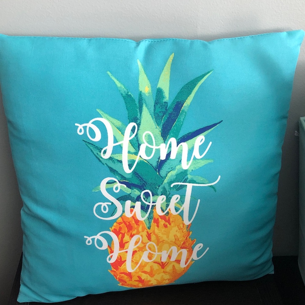 💐 Pineapple 'Home Sweet Home' Decorative Pillow - Picture 4 of 4